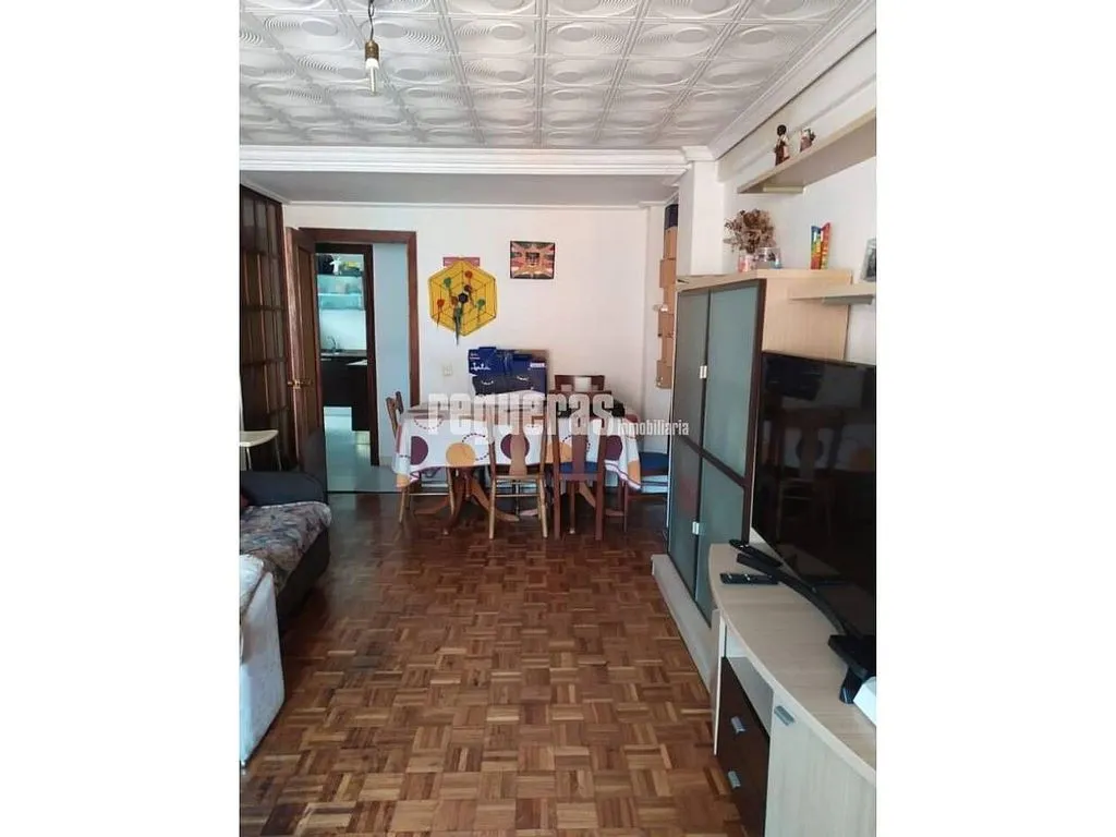 Salle à manger - Apartment with Lift in La Magdalena, Avilés