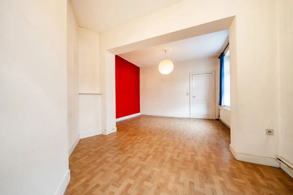 Pièces - Maison à Rénover avec Terrasse à Grivegnée
