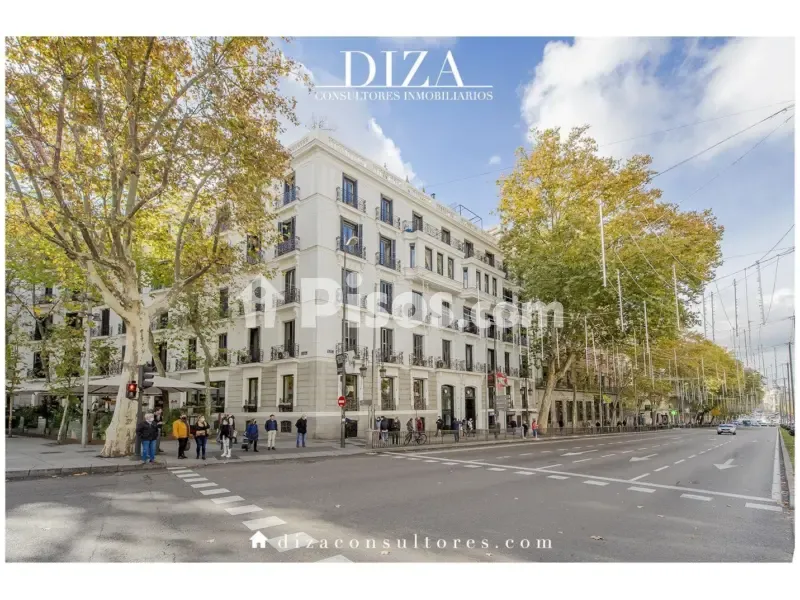 Esterno - Penthouse with Balconies in Jerónimos, Madrid