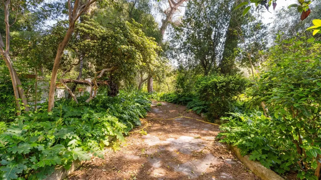 Aed - Historic Villa with Private Park in Bari