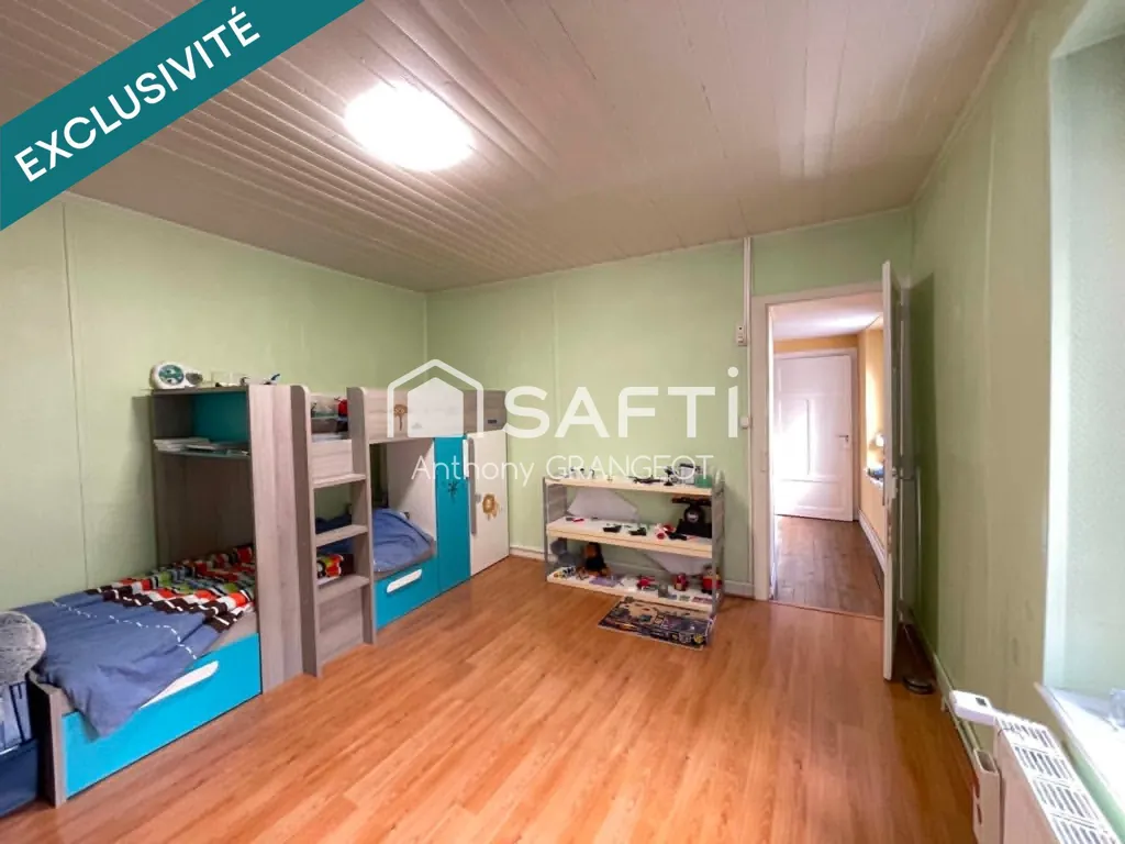 Bedrooms - Townhouse with Garden in Jussey