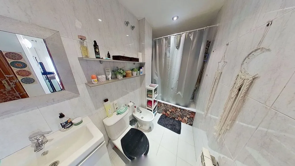 Salles de bain - Bright Apartment with Balcony in Eixample