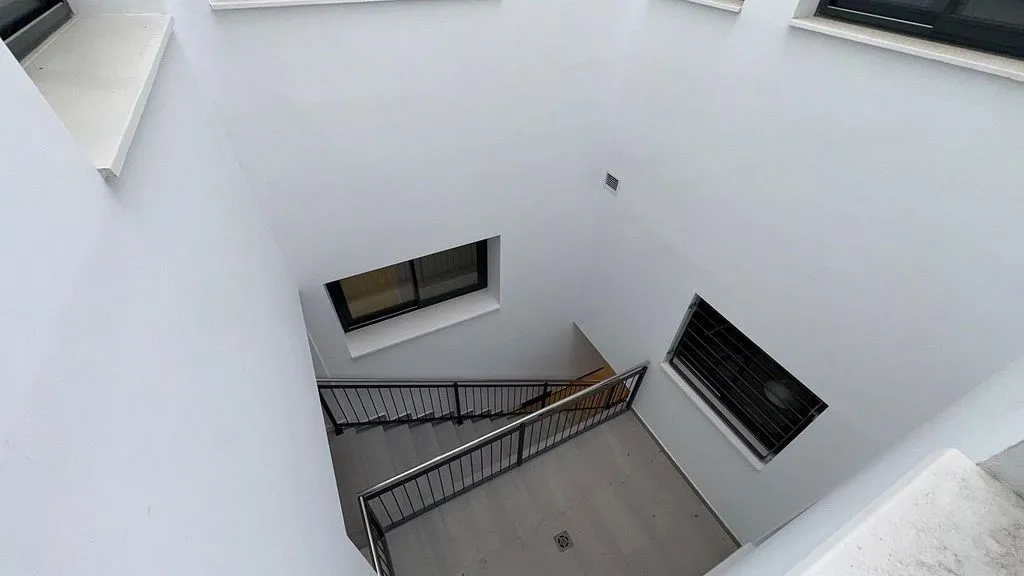 Pièces - Modern Flat with Terrace in Pineda de Mar Centre