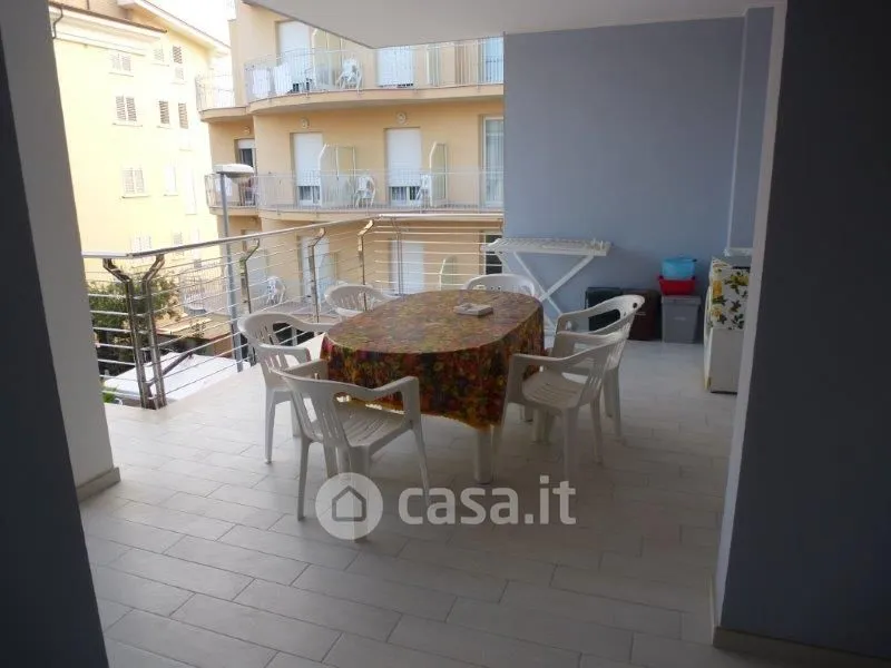 Terrasse - Sea View Trilocale with Balcony in Alba Adriatica