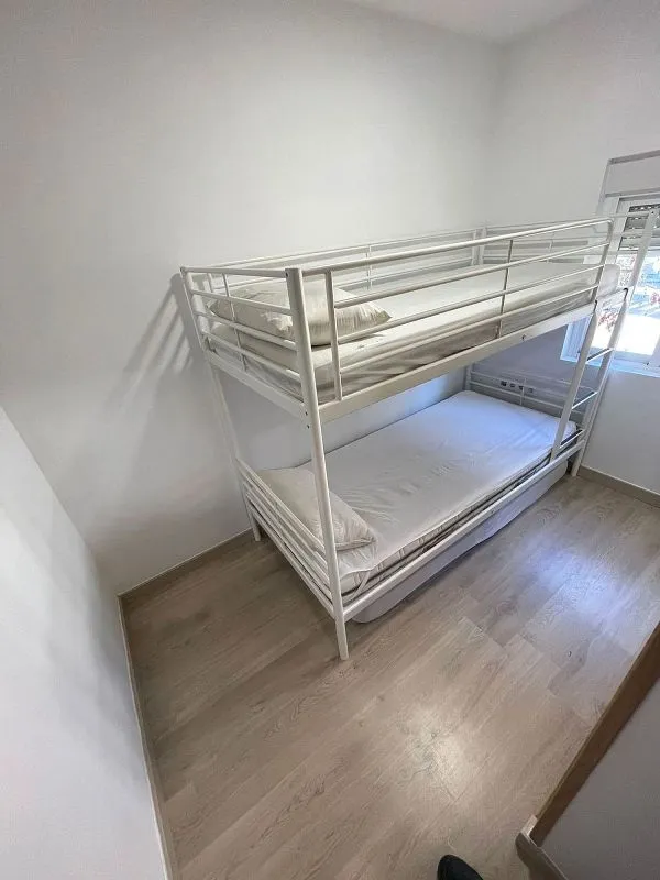 Chambres - 3-Bedroom Flat with Terrace in Carabanchel