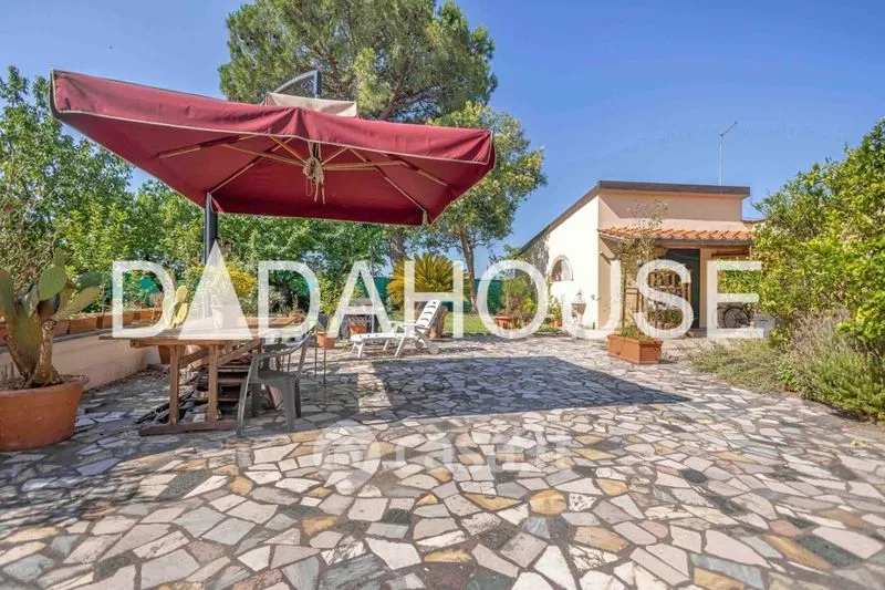 Terrass - Rustic Corner House with Garden in Cascina