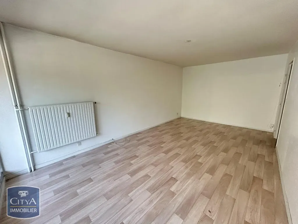 Toad - 4-Piece Apartment with Terrace in Besançon