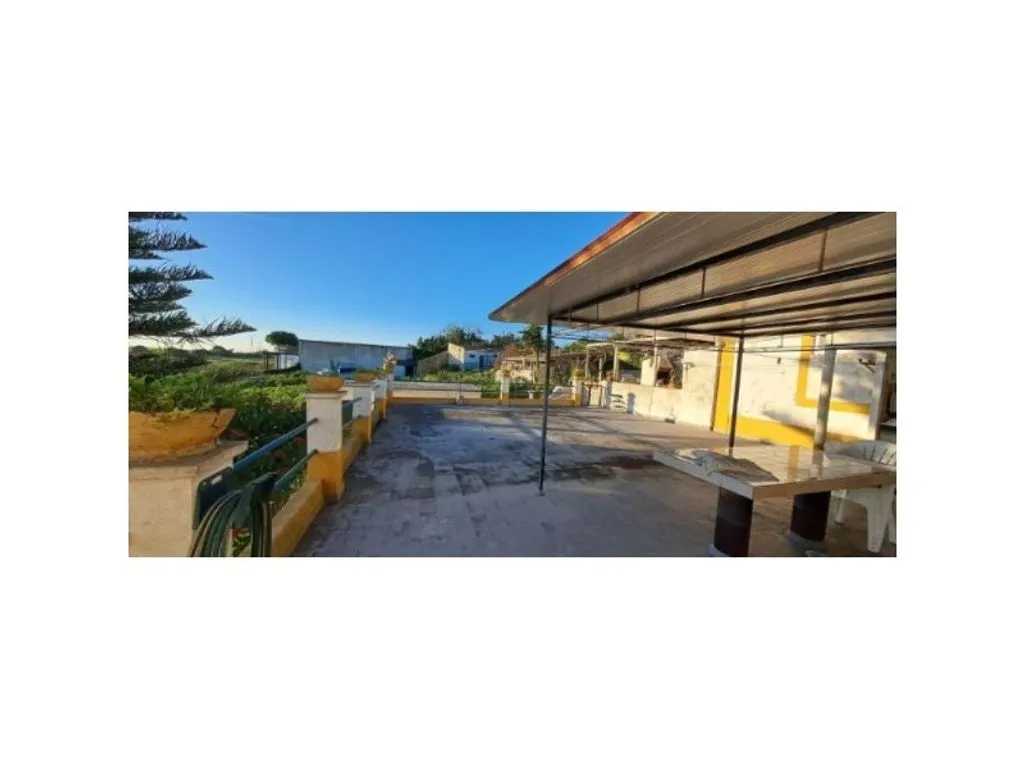 Terrasse - Luxury Semidetached House with Garden in Trafaria