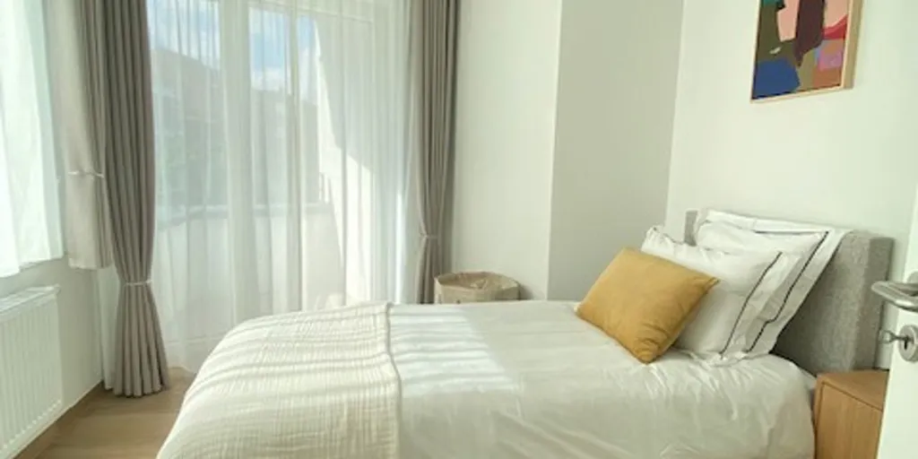 Camere da letto - Furnished Apartment with Large Windows in Evere