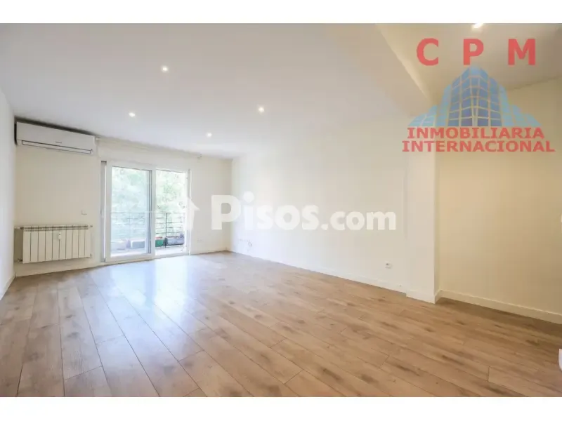 Soggiorno - Unfurnished Flat with Terrace in Chamartín