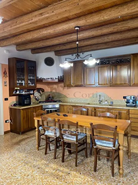 Salle à manger - Historic Rustico Casale with Garden in Orgiano