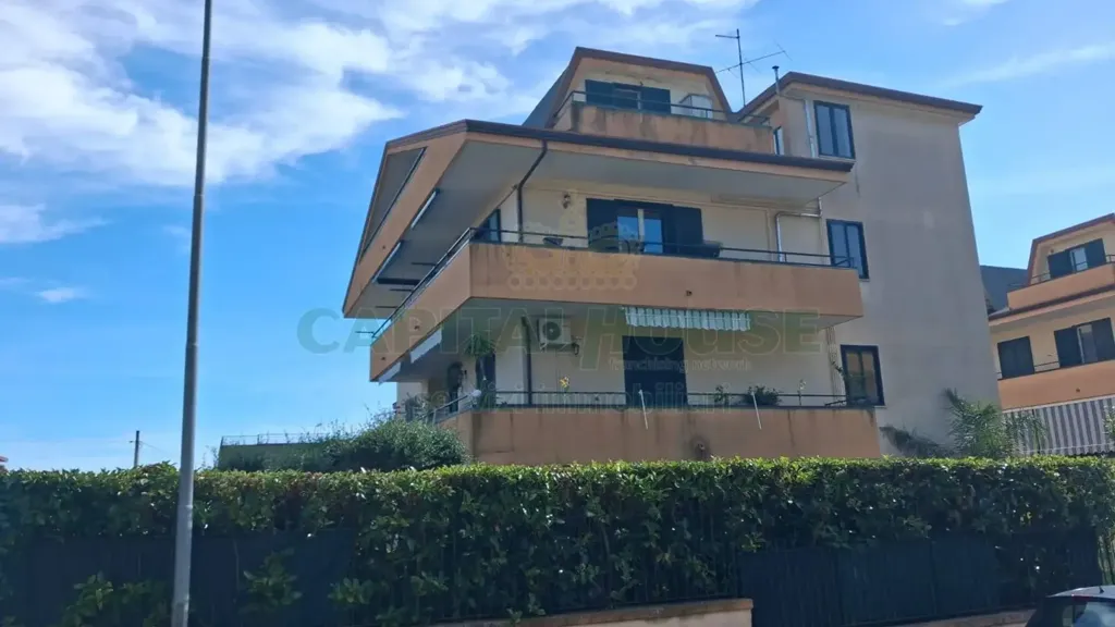 Extérieur - Mansarded Apartment with Balcony in Vitulazio