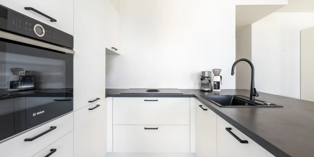 Cuisine - Appartement avec Vue Panoramique sur le Eilandje à Anvers
