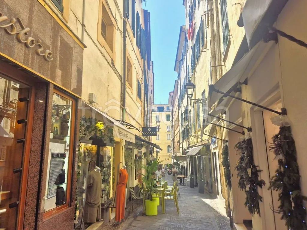 Central Rented Flat in Sanremo