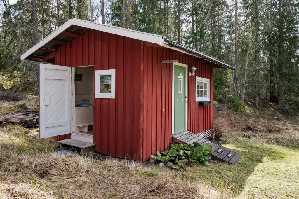 Extérieur - Rustic Cottage with Lake View in Jämtland