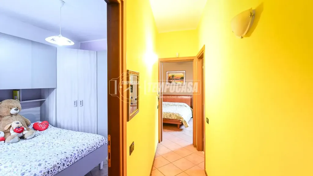 Magamistoad - Quadrilocale with Terrace in Cantù