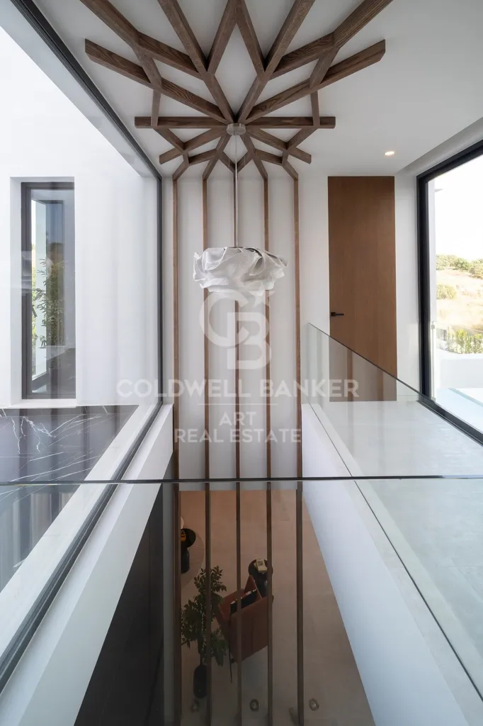 Toad - Luxury Villa with Pool in Estepona