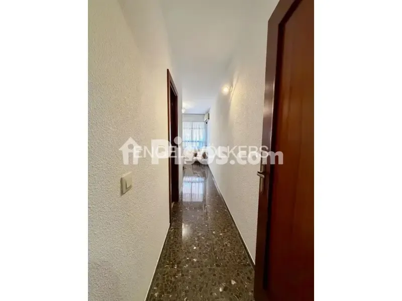 Hallway - Apartment with Stadium Views in Mestalla, Valencia