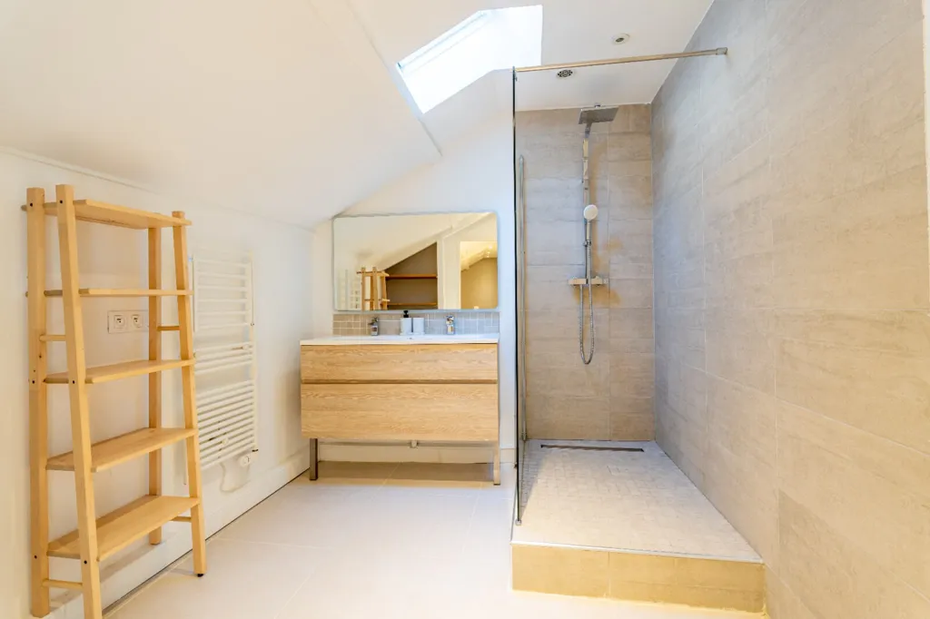 Salles de bain - Duplex Rénové sur les Quais de Saône à Lyon