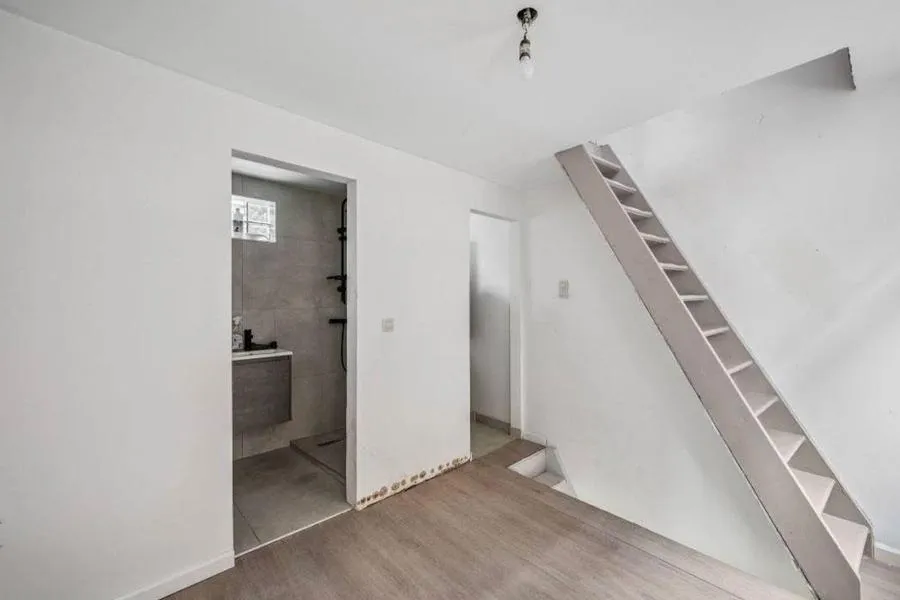 Toad - Renovated Townhouse with Potential in Mechelen