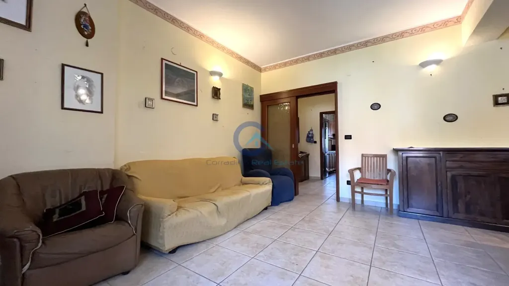 Elutuba - 3-Bed Apartment with Terrace in Catanzaro Lido