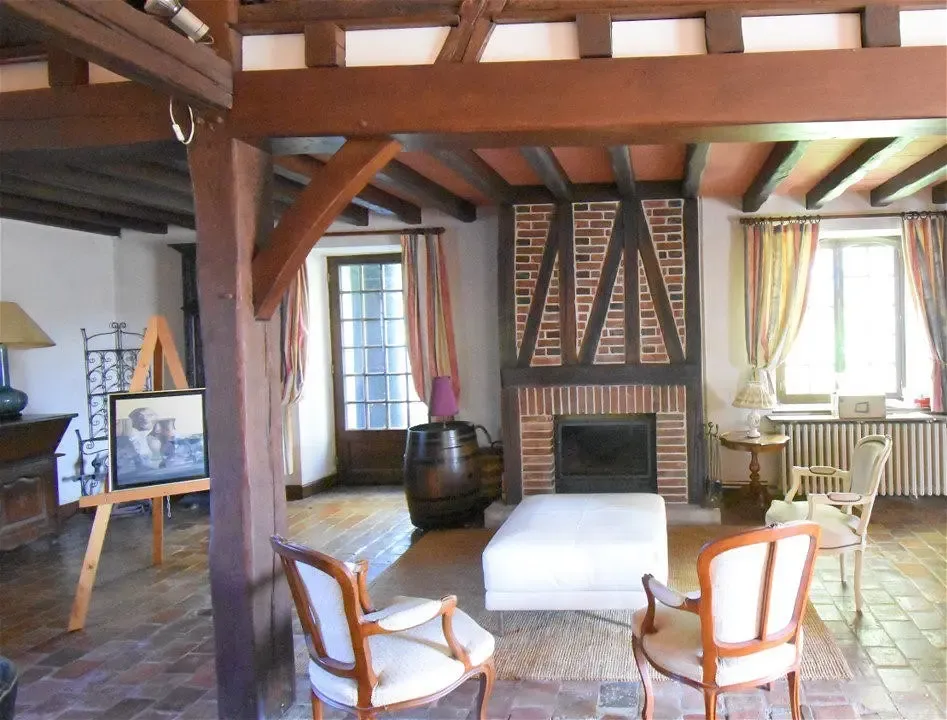 Maison 15 pièces à Courtenay