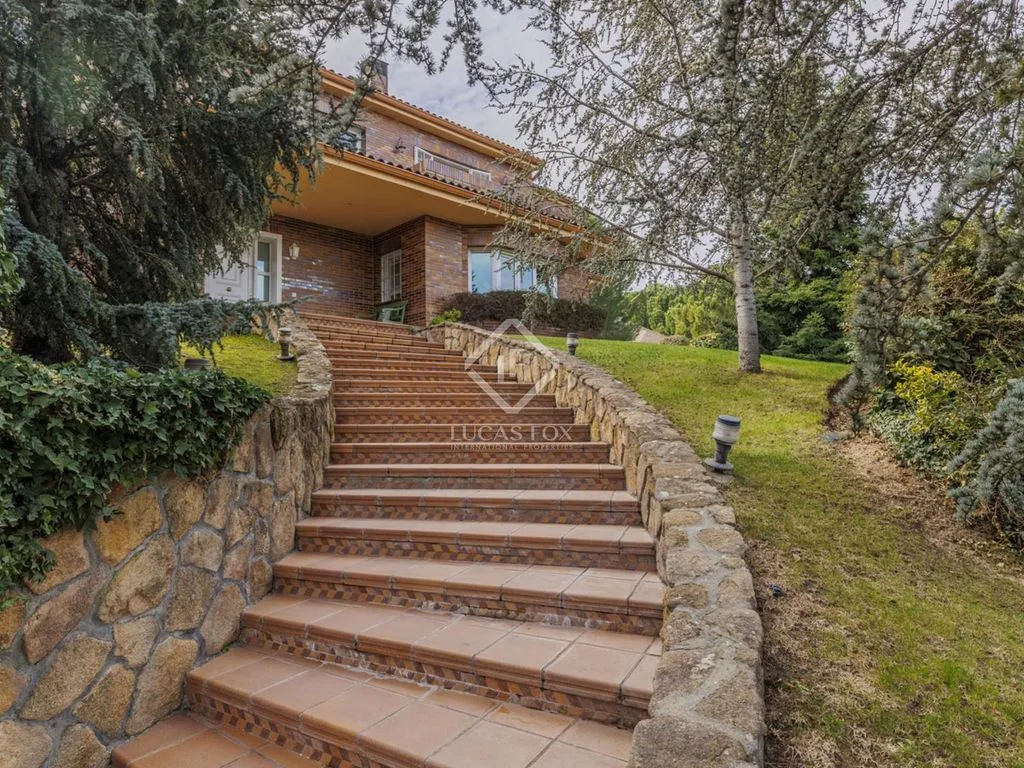 Välivaade - Luxury Villa with Pool in Boadilla del Monte