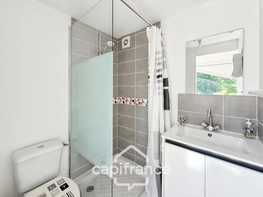 Bagni - Architectural House with Studio in Pontivy