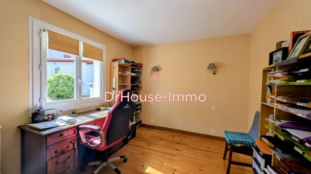 Studio - Basque-Style House with Garden View in Hendaye