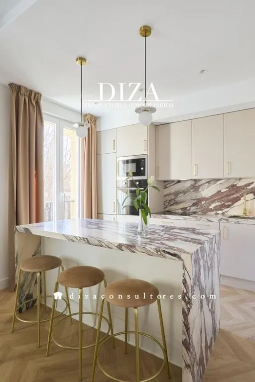 Cuisine - Luxury Apartment in Madrid