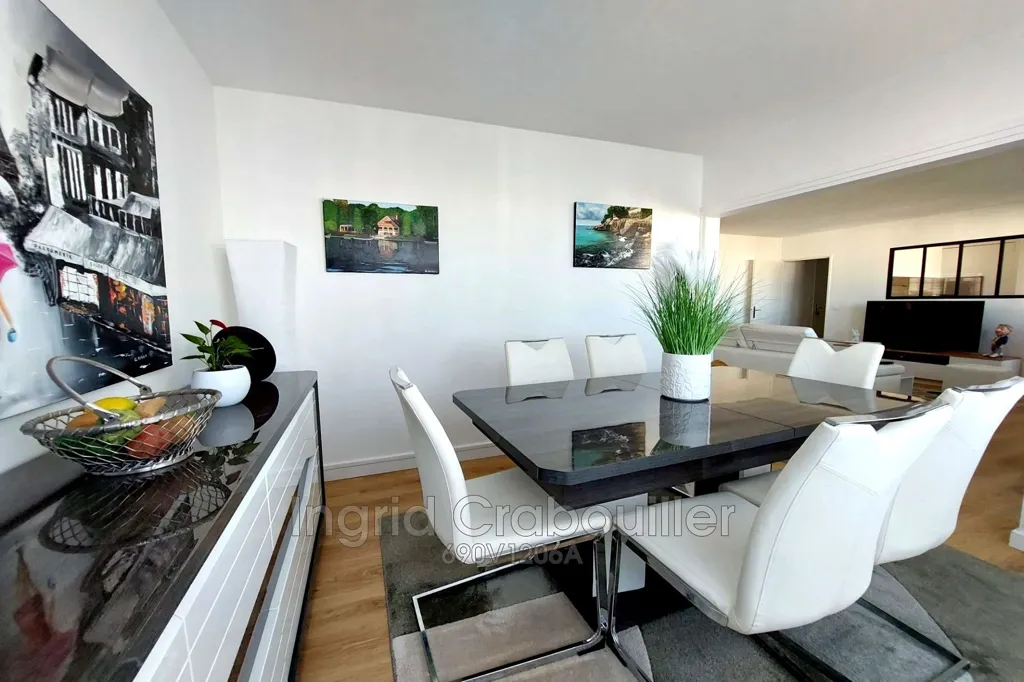 Dining Room - Renovated Apartment with Panoramic View in Royan