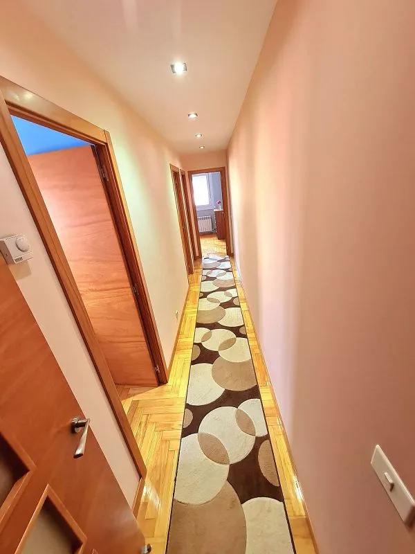 hallway_entrance