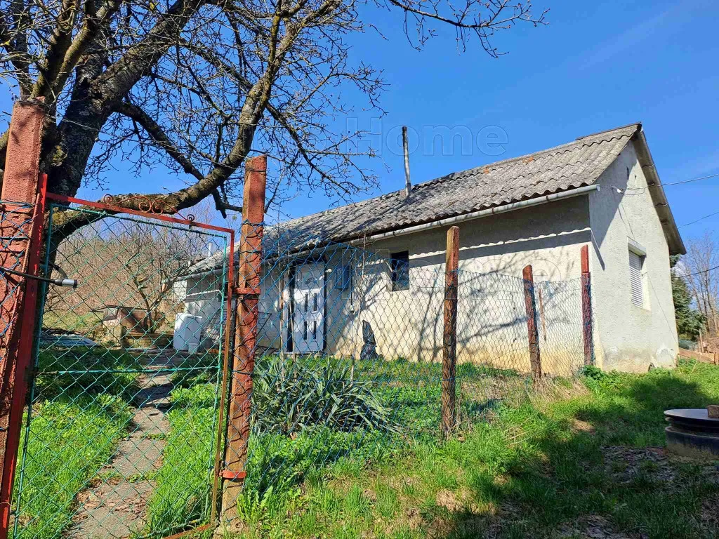Esterno - Renovated Cottage with Large Plot in Homokkomárom