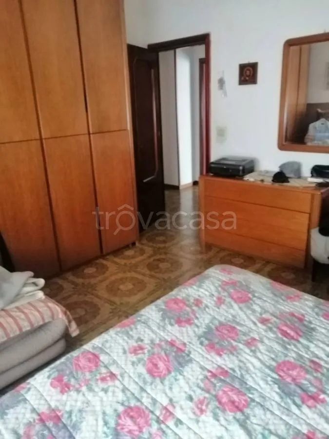 Chambres - Apartment with Balcony and Garage in Caserta