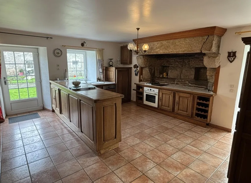 Cucina - Historic Granite Property with Piscine in Scaër