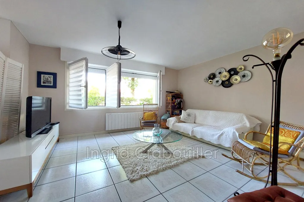 Living Room - Apartment with Pool near Royan Beaches