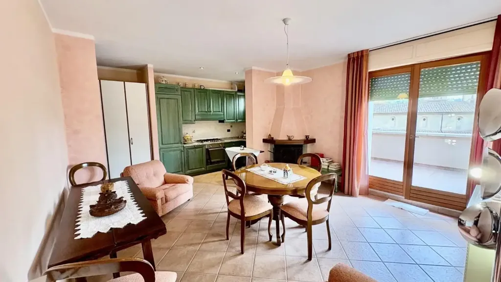 Salle à manger - Bright Bilocale with Terrace in Castelfiorentino