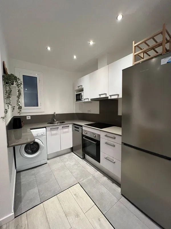 Kitchen - Modern Flat with Air Conditioning in Eixample