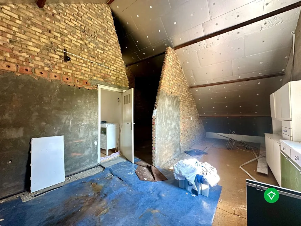 Toad - House with Development Potential in Ichtegem
