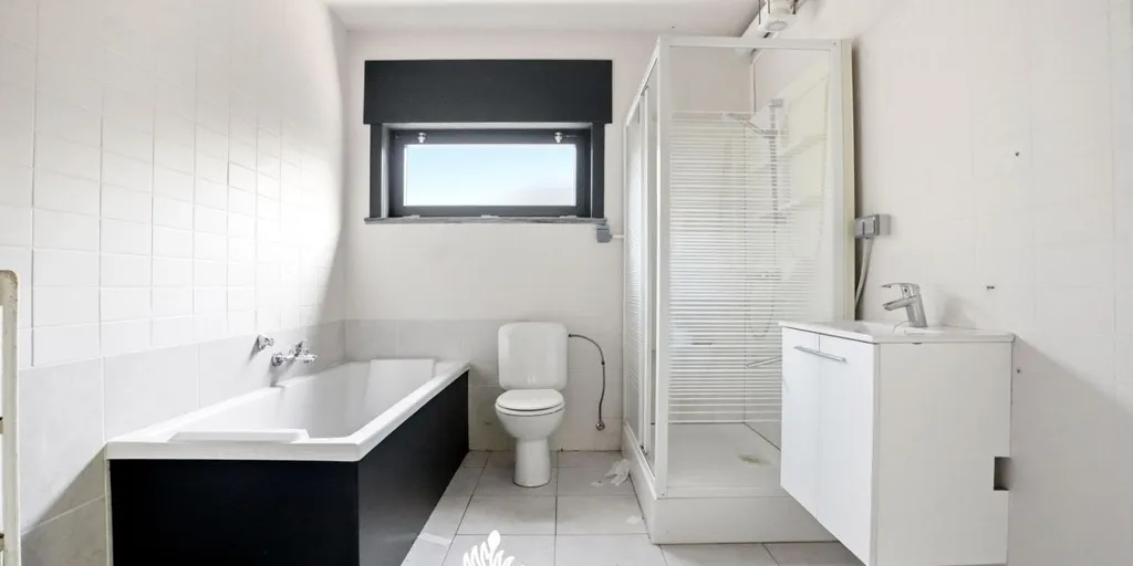 Bagni - Renovated Villa with Garden in Izegem