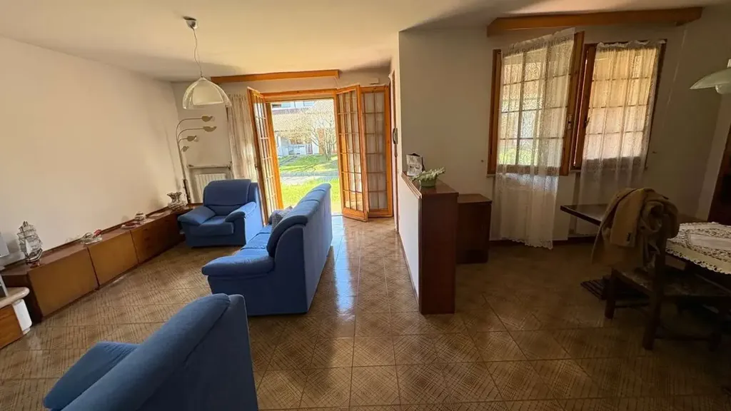 Dining Room - Bifamiliar Villa with Private Garden in Formignana