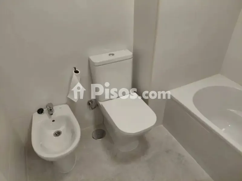 Vannitoad - Fully Renovated Flat with Balcony in La Salle