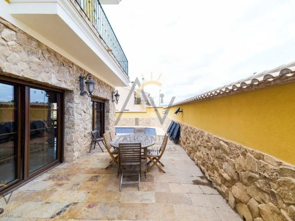 Terrass - Luxury House with Pool in Pinoso
