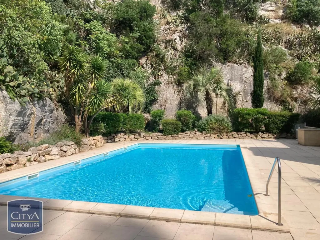 Bassein - Ground Floor Apartment with Terrace in Nîmes