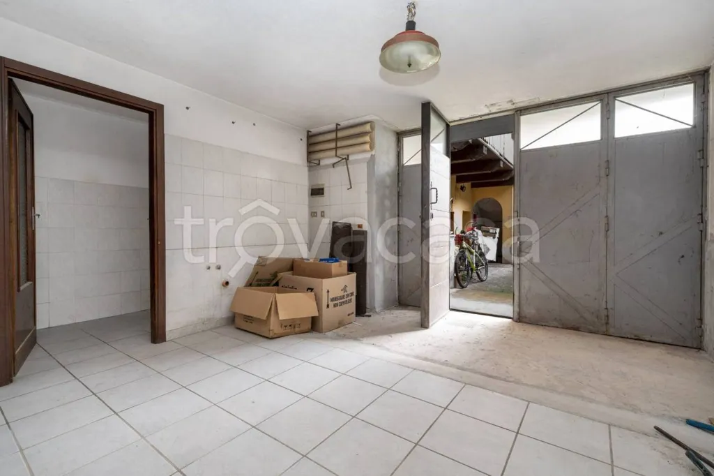 Garage - Independent House with Balcony in Dronero