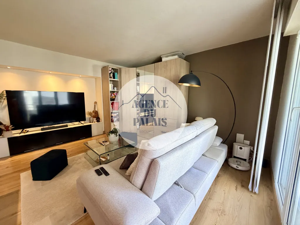 Elutuba - Renovated Flat with Balcony in Billère