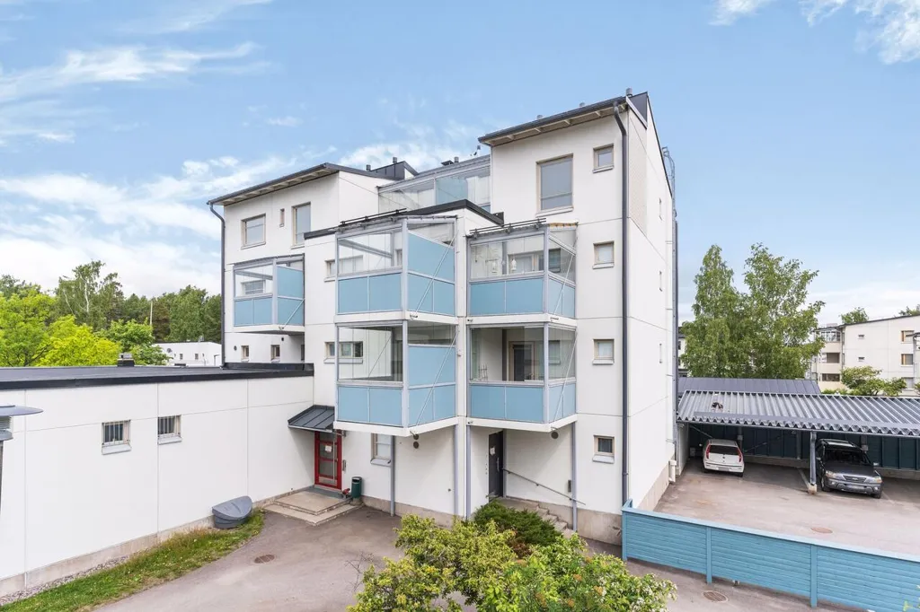 Välivaade - Spacious Flat with Balcony in Kurkimäki, Helsinki