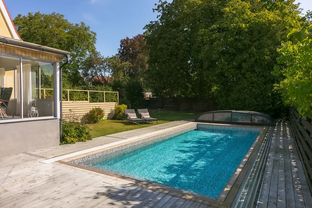 Bassein - 1920s Villa with Pool in Skåne