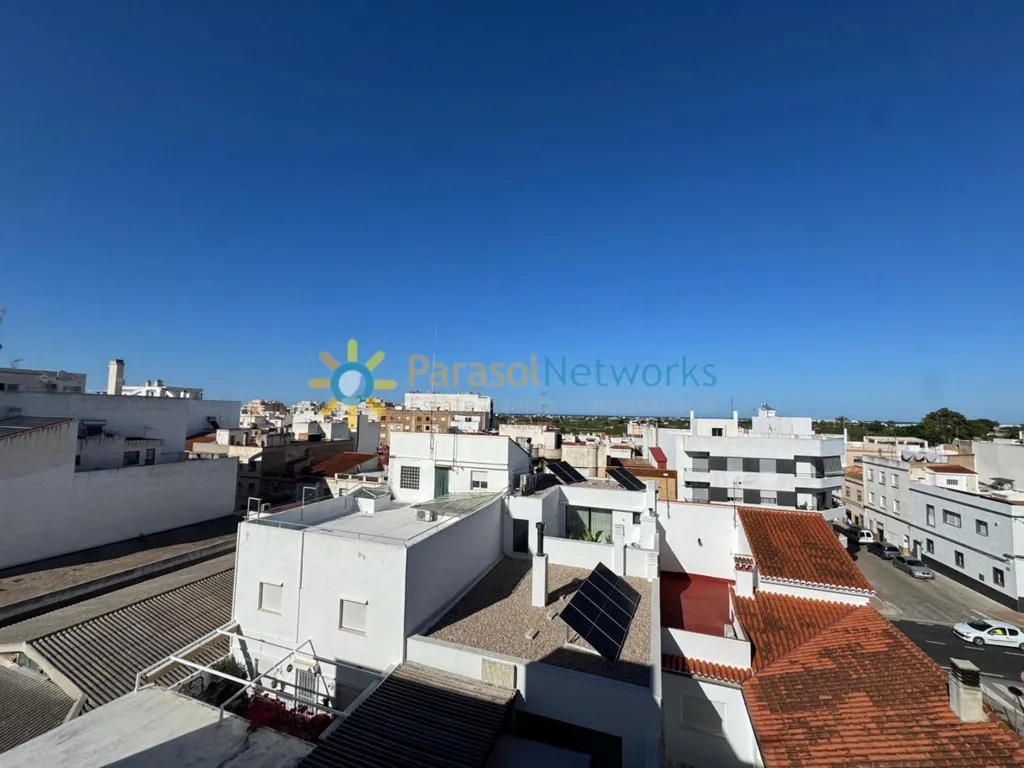 Terrass - Renovated Apartment with Balcony in Nucli Urbà