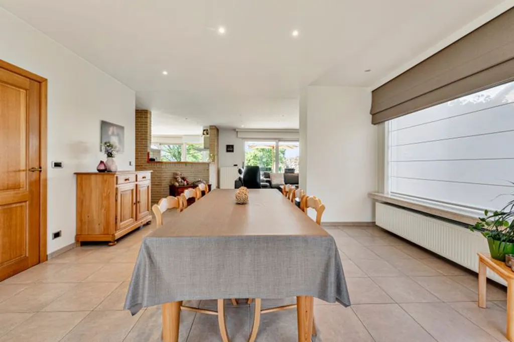 Salle à manger - Maison avec Jardin et Garage à Wevelgem